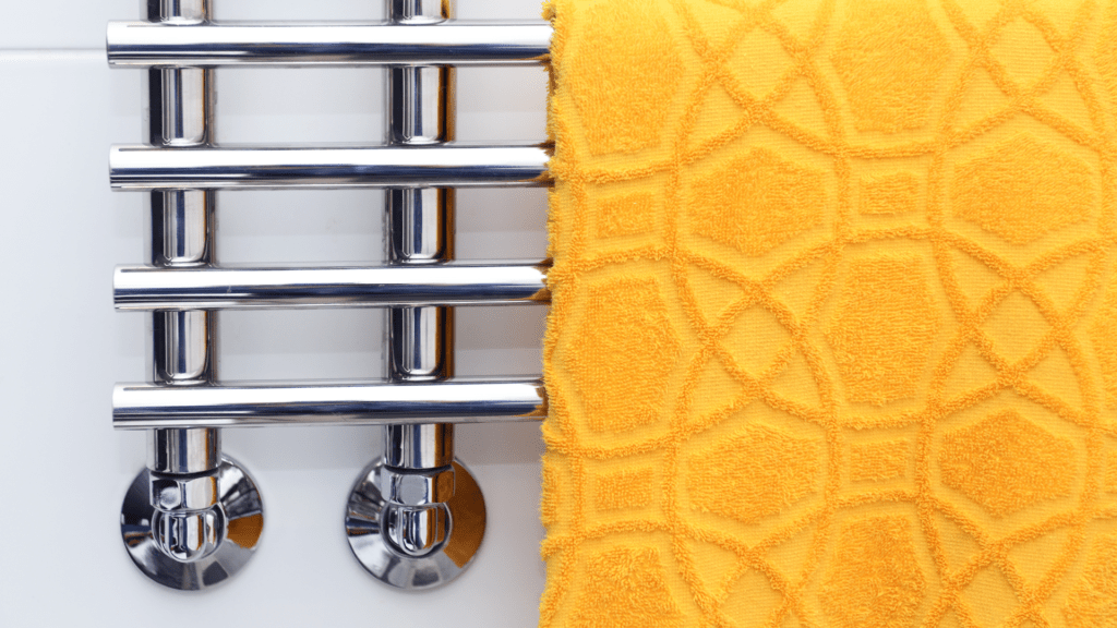 What Color Towels for Grey Bathroom?
In this article, we’ll delve into the world of bathroom decor and answer, “What colour towels should you choose for a grey bathroom?